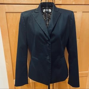 TAHARI ASL black fully lined short blazer suit Jacket size 4 Petite